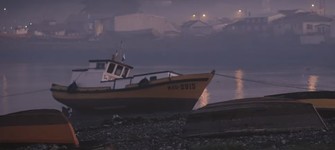 Carelmapu es una localidad relacionada históricamente con Chiloé, y que se destaca por tener un alto número de habitantes dedicados a la pesca y recolección de productos del mar.