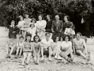 Galería. Autorretratos y fotografías familiares de Gilberto Provoste