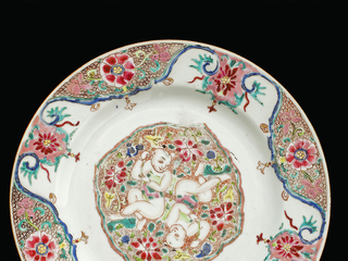 Plato (detalle anverso)