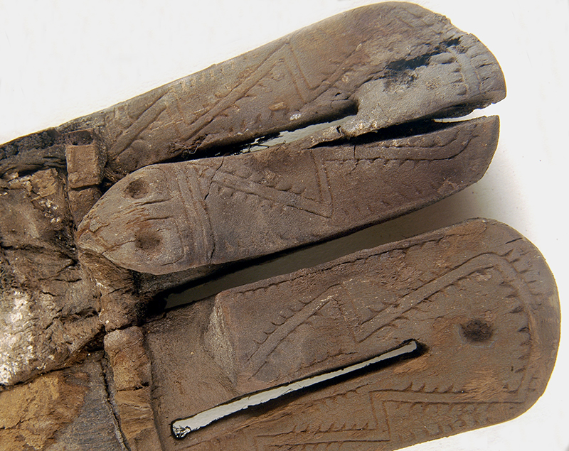 Tableta de madera antropomorfa. Vertedero Municipal de Antofagasta