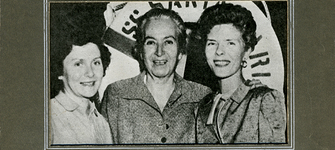 Gabriela Mistral junto a Doris Dana y Gilda Péndola en Nueva York