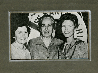 Gabriela Mistral junto a Doris Dana y Gilda Péndola en Nueva York