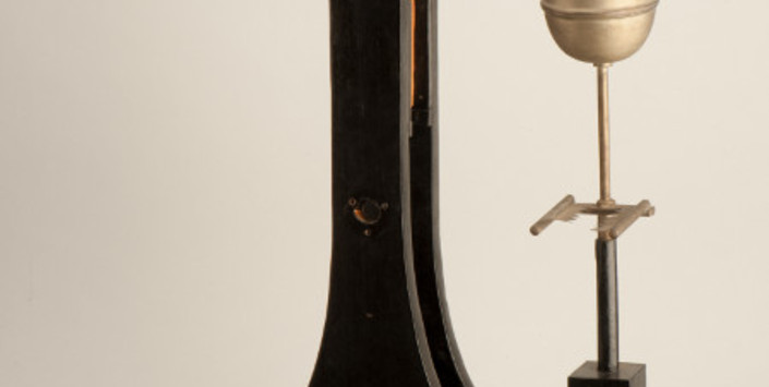 Máquina electrostática (incompleta)