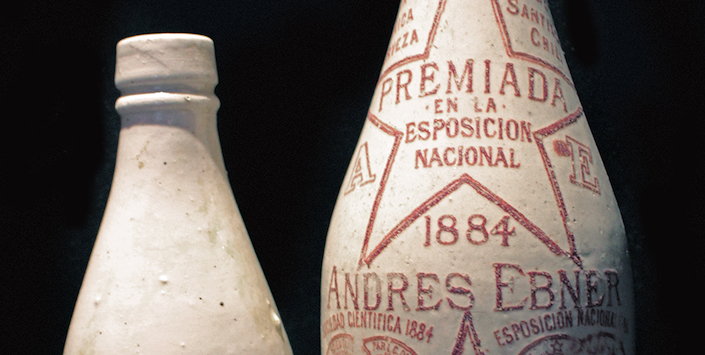 Botellas de cerveza de vidrio blanco