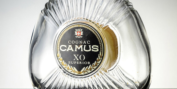 Botella de coñac francés Camus