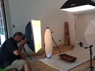 Juan Pablo Turén fotografiando una batea