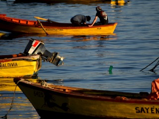 Embarcaciones de pescadores en Playa Piojo