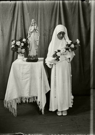 Dos retratos de una niña