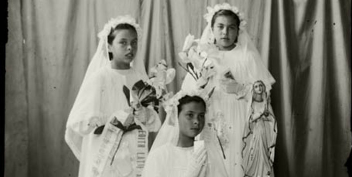 Niñas en su primera comunión