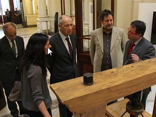 Visita de autoridades a la Biblioteca Nacional.