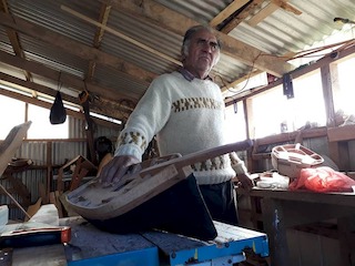 Roberto Triviño en su taller