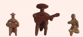 Figuras de músicos y de una ceramista.