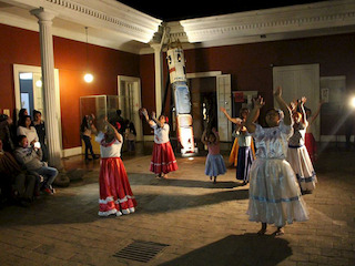 bailes patio central