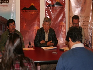 Conferencia con medios periodísticos