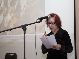 Poesía intima en el mes del Libro