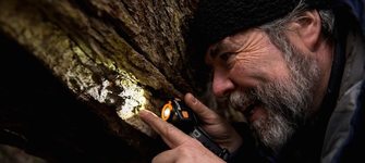 Ricardo Rozzi es presidente del IEB y uno de los fundadores de la Estación Biológica Senda Darwin.