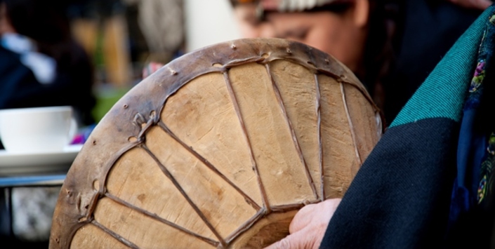 Instrumento tradicional kultrún