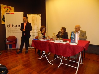 Panel con expositores invitados
