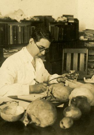 Carlos Oliver Schneider