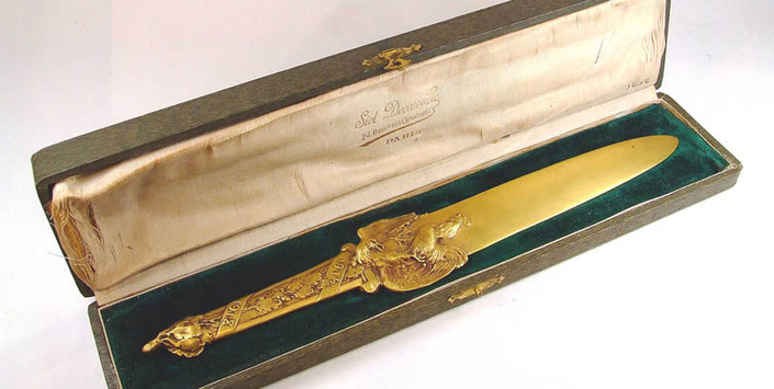 Cortapapeles de Arturo Alessandri Palma / Data: 1918.