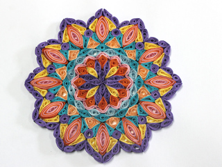 Mandala de filigrana en papel