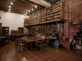 Biblioteca MHN