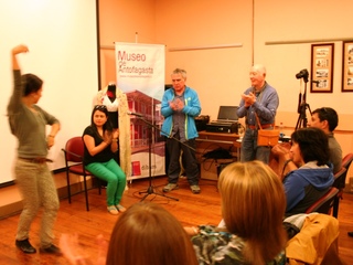  Título entre 66 y 75 caracteres (sin punto final y con mayúsculas y minúsculas)