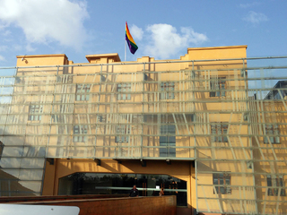 Biblioteca de Santiago se sumó al Día Internacional contra la Homofobia