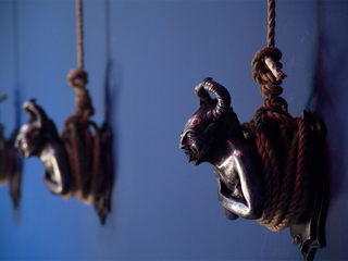 Detalle de obra de Norton Maza en sala Chile MNBA