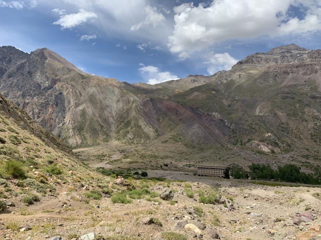 Imagen del monumento Sitio donde se conservan huellas de animales extinguidos en el lugar denominado "Termas del Flaco"