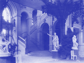 Entrada al Palacio de Bellas Artes, 1910 aprox.