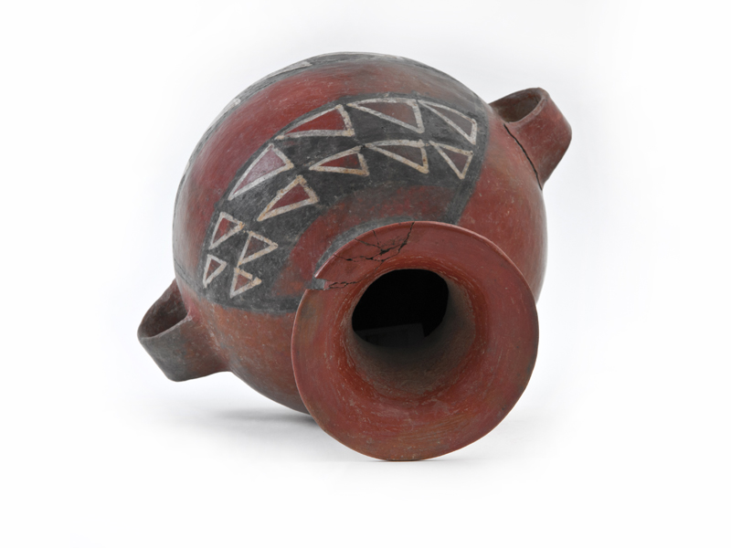 Aríbalo de la cultura diaguita inca