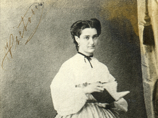 Victoria Subercaseaux Vicuña a los 19 años