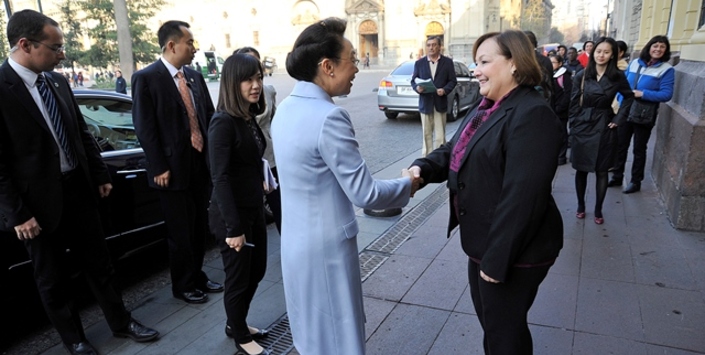 Visita oficial al MHN