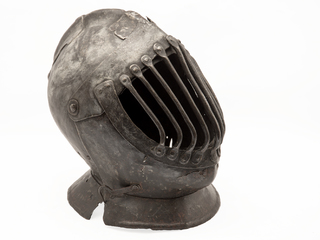 Casco con Celada. Siglo XVII