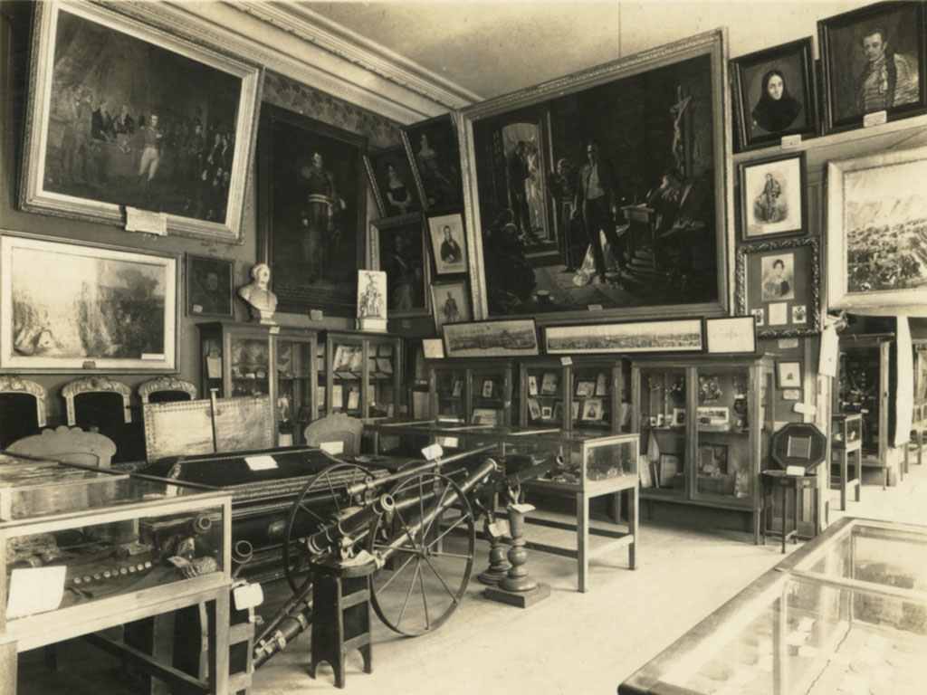 Museo Histórico Nacional en edificio del Museo Nacional de Bellas Artes Museo Histórico Nacional en edificio del Museo Nacional de Bellas Artes