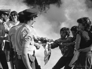 Protesta de mujeres por la vida, Kena Lorenzini.