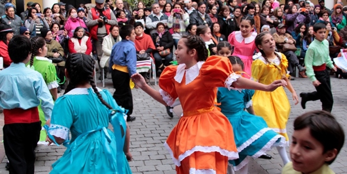 Título entre 66 y 75 caracteres (sin punto final y con mayúsculas y minúsculas)