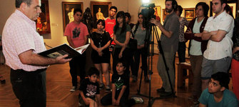 Diálogo con la obra en la exposición permanente