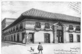 [Casa esquina de la calle San Pablo con Puente, actualmente Paseo Puente, con algunos transeúntes. Santiago 1914]