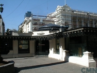 Plazoleta Patricio Mekis y conjunto de elementos y espacios arquitectnicos que enfrentan dichos inmuebles (Kiosko)