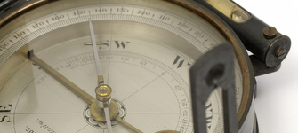 Parkinson y Frodsham. Brjula (detalle). Londres, Reino Unido, ca. 1820. N registro SUR 3-1900