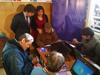 Ministro y Coordinadora Regional en inicio de la capacitacin en Centro Da.