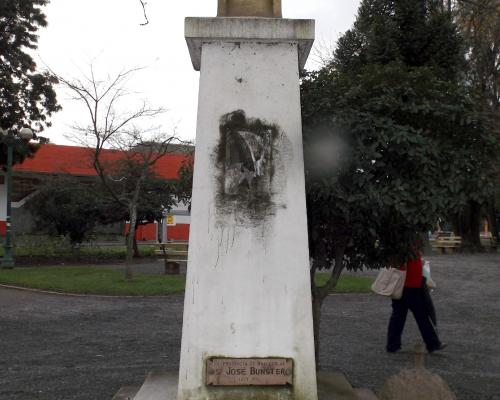 Imagen del monumento José Bunster
