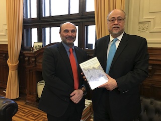 Embajador de M�xico y Director Dibam