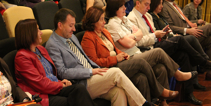 Algunas autoridades participantes en el evento.