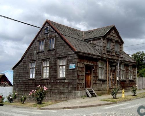 Imagen del monumento Sector que indica de la ciudad de Puerto Varas