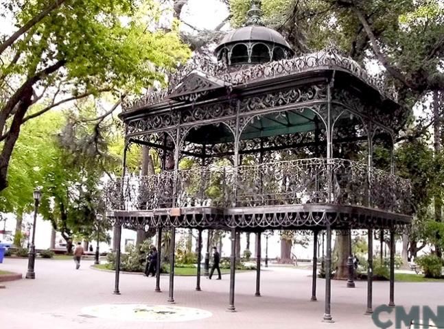 Imagen del monumento Kiosco Cívico de la Plaza de Armas de Curicó