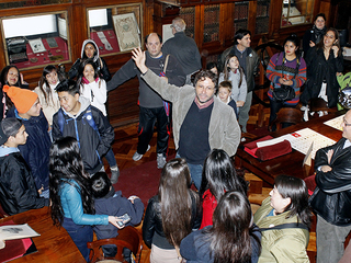 P�blico en la Sala Medina de la B. Nacional.