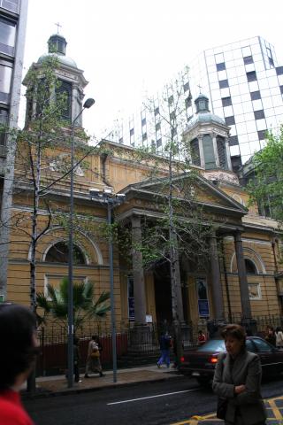 Imagen del monumento Iglesia Las Agustinas y la construcción anexa que es parte del antiguo convento